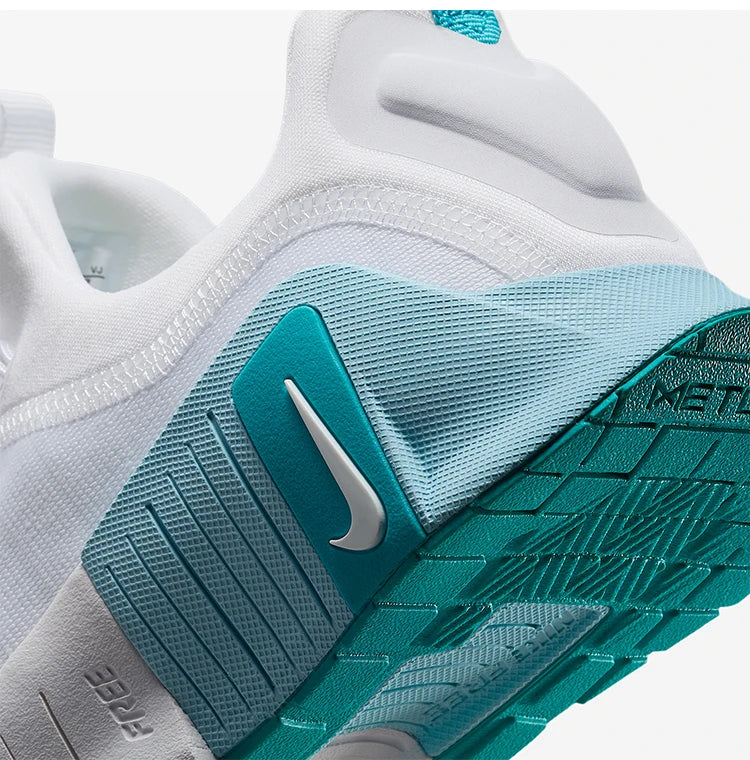 Nike Official Genuine All-Season - Scarpe da running e training da donna ammortizzate e traspiranti FJ7126-107