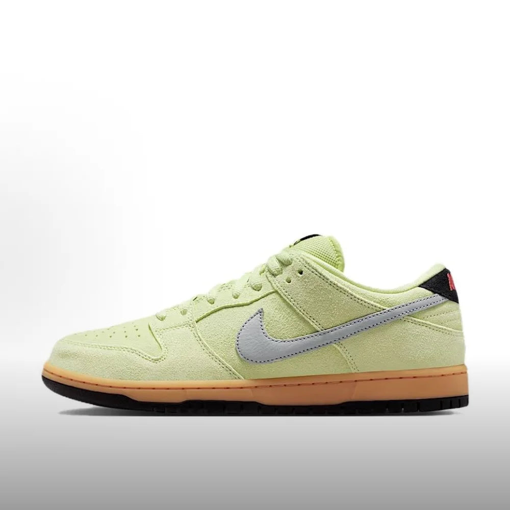 Nike Dunk SB Trendy and minimalist, these everyday casual sneakers offer comfort and durability. HF5441-100