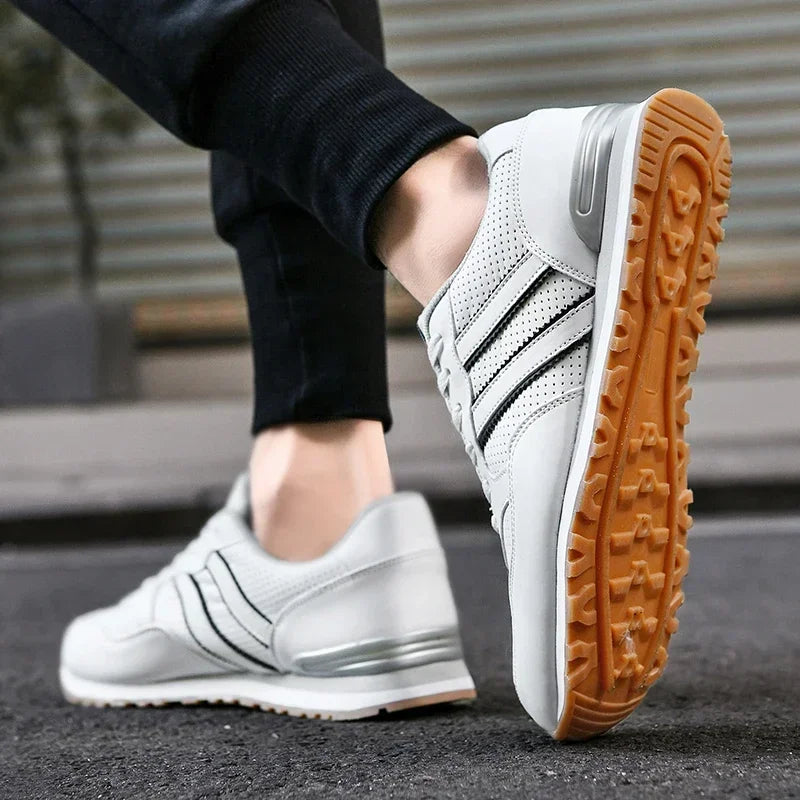 Jesienne buty sportowe męskie, płaskie buty do biegania, białe, trwałe, klasyczne buty casualowe, niskie, modne buty trekkingowe i do chodzenia