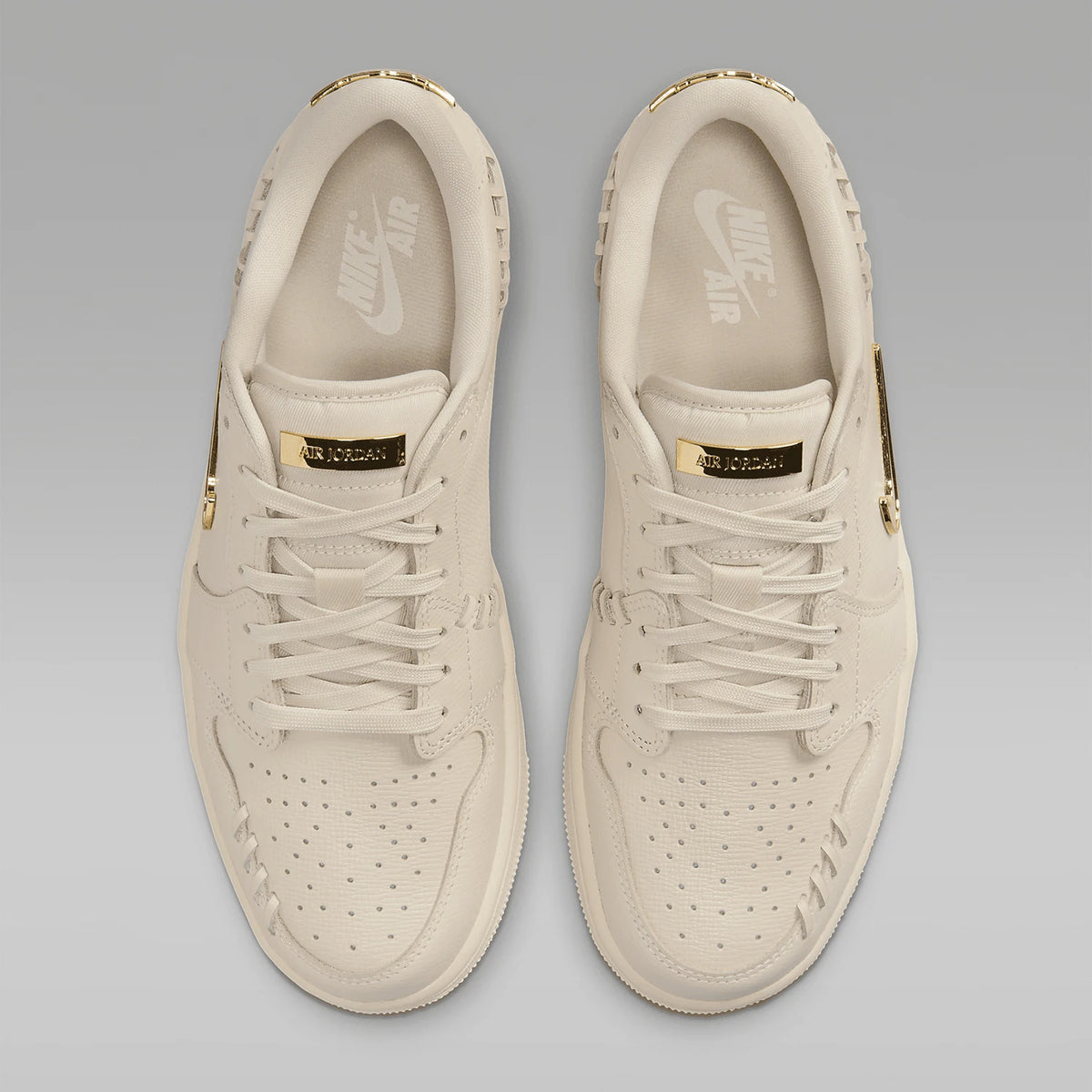 Ténis Nike Authentic Air Jordan 1 MM Low Small Gold Hook para mulher FN5032-200