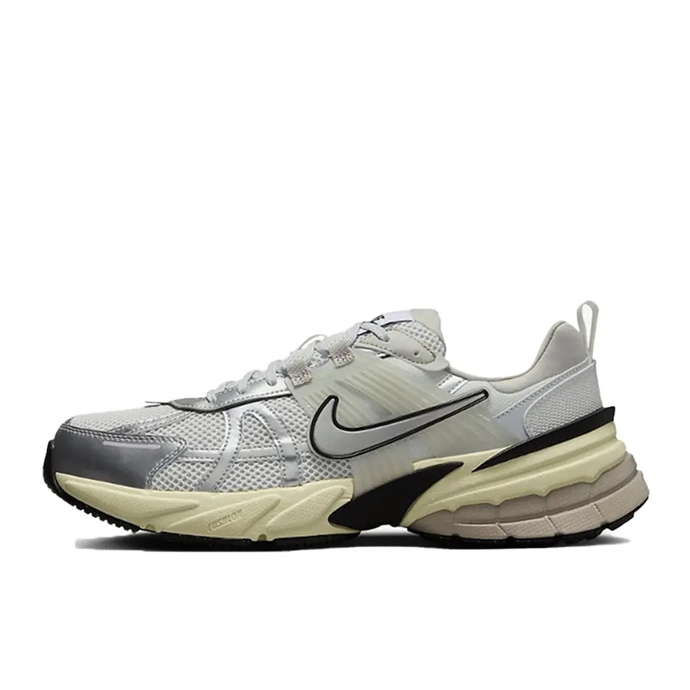 Nike V2K Run Retro-Laufschuhe mit komfortabler Dämpfung und langlebiger Konstruktion, unisex, lässiger Alltagsstil FD0736-003