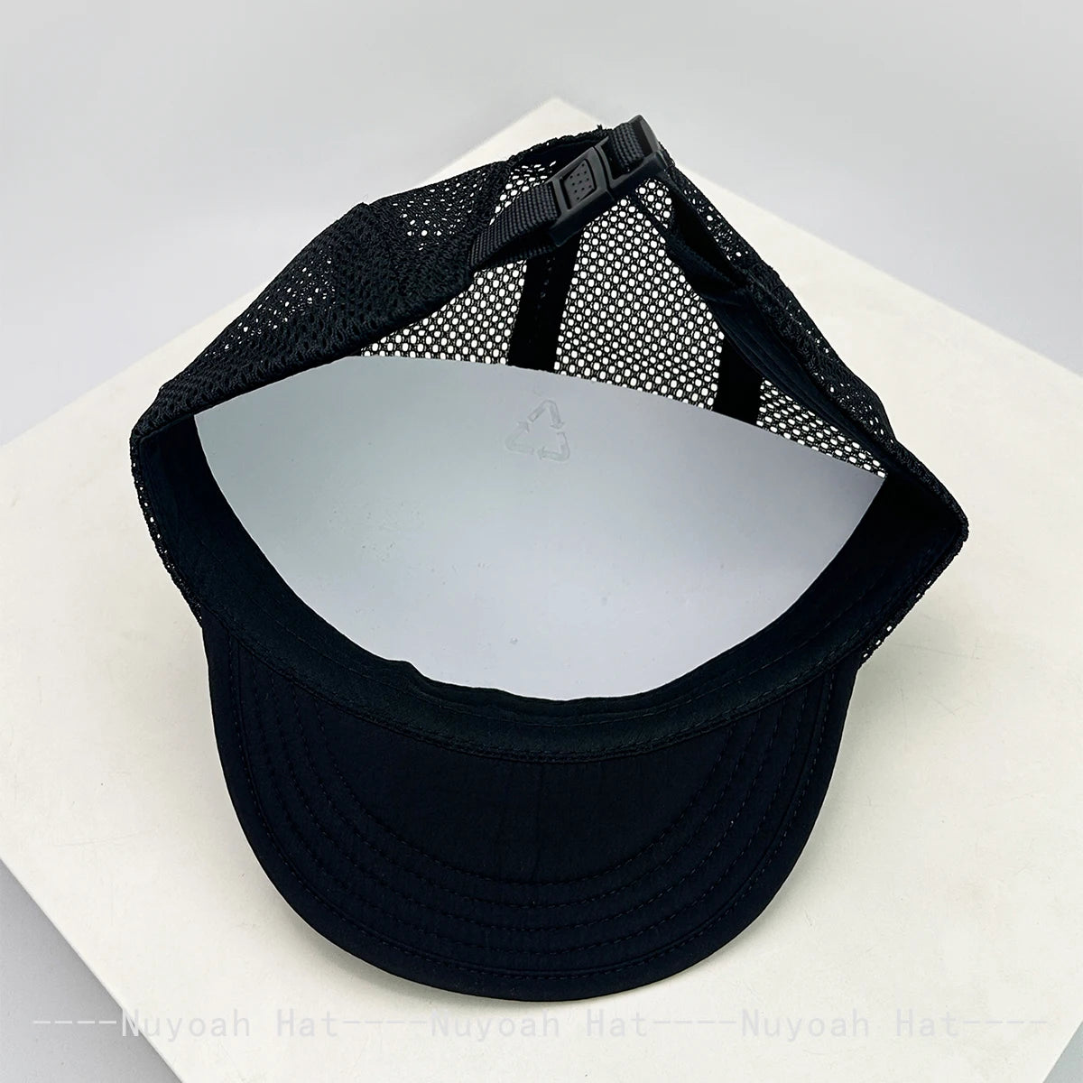 Cappellini da baseball unisex semplici in rete con lettere, parasole, ad asciugatura rapida, traspiranti, con visiera corta e a punta, versatili, alla moda, per attività all’aperto