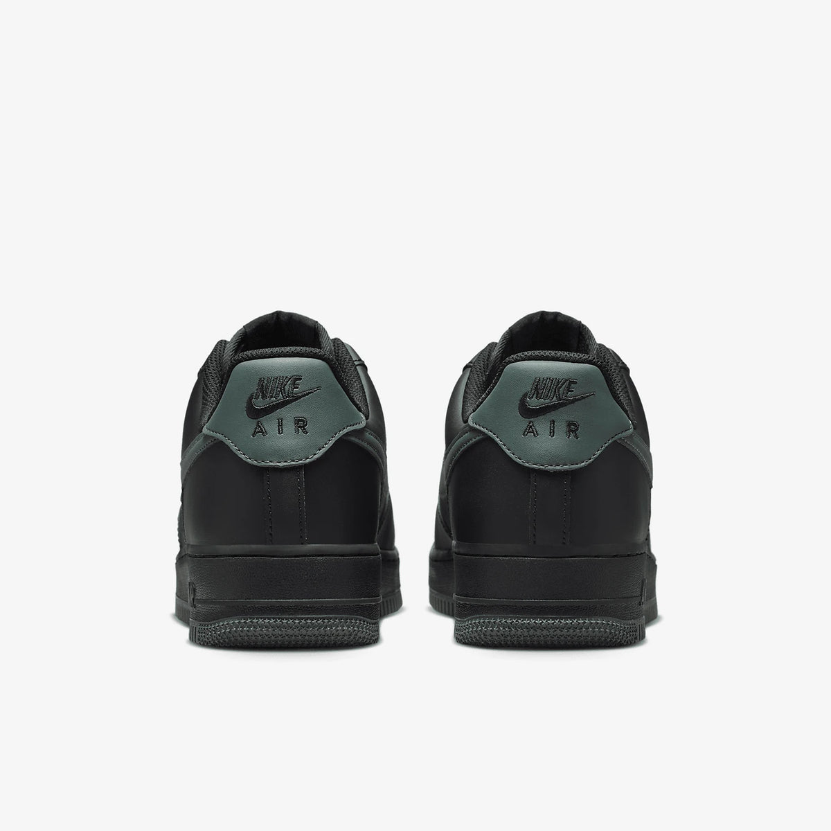 Ténis Nike Air Force 1 07 Originais para Homem FJ4146-001