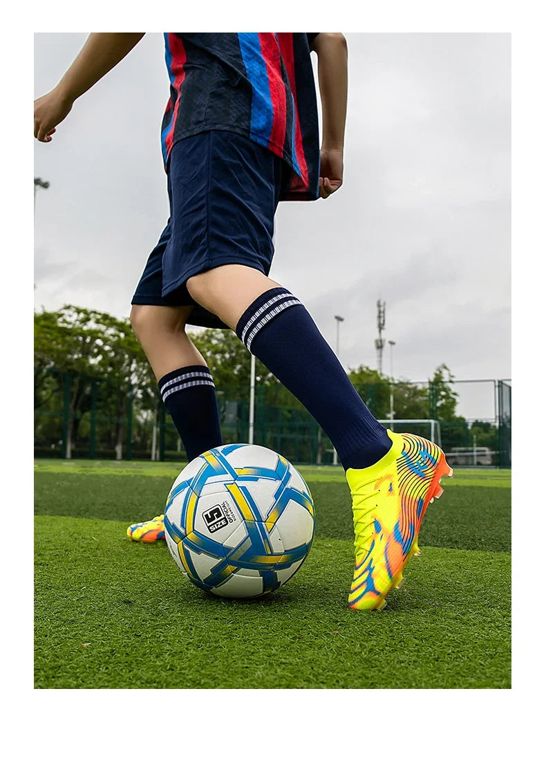 New Men's Soccer Shoes Cleats High-Quality Football Boots Hot-Selling Sneakers Grass Non-Slip Boys Match Outdoor High-Top Light