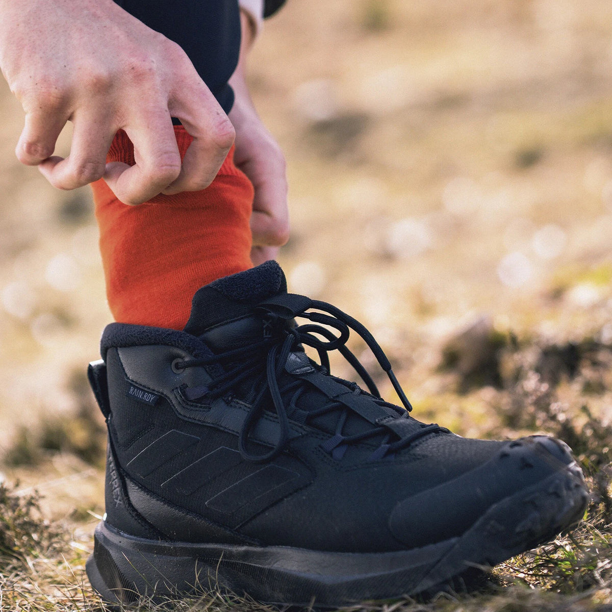 Adidas officiel véritable nouvelles bottes de neige chaudes d'extérieur rembourrées résistantes à l'usure pour hommes et femmes ID2859