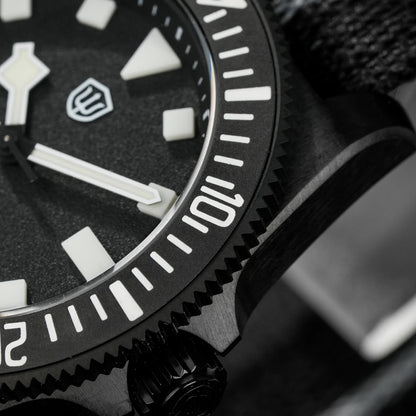 Watchdives EXD 40Mm Titanium Dive Watch Men's VH31 Sweep Quartz Watches 200 Waterproof AR Sapphire BGW9 Luminous 316L Wristwatch