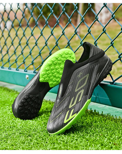 Nuove scarpe da calcio da uomo con tacchetti per erba, comode scarpe da futsal per turf, scarpe sportive ultraleggere FG antiscivolo indoor per adulti