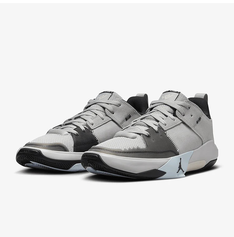 Nike hivatalos, eredeti JORDAN férfi retro párnázott Rebound kosárlabdacipő HF0452-001