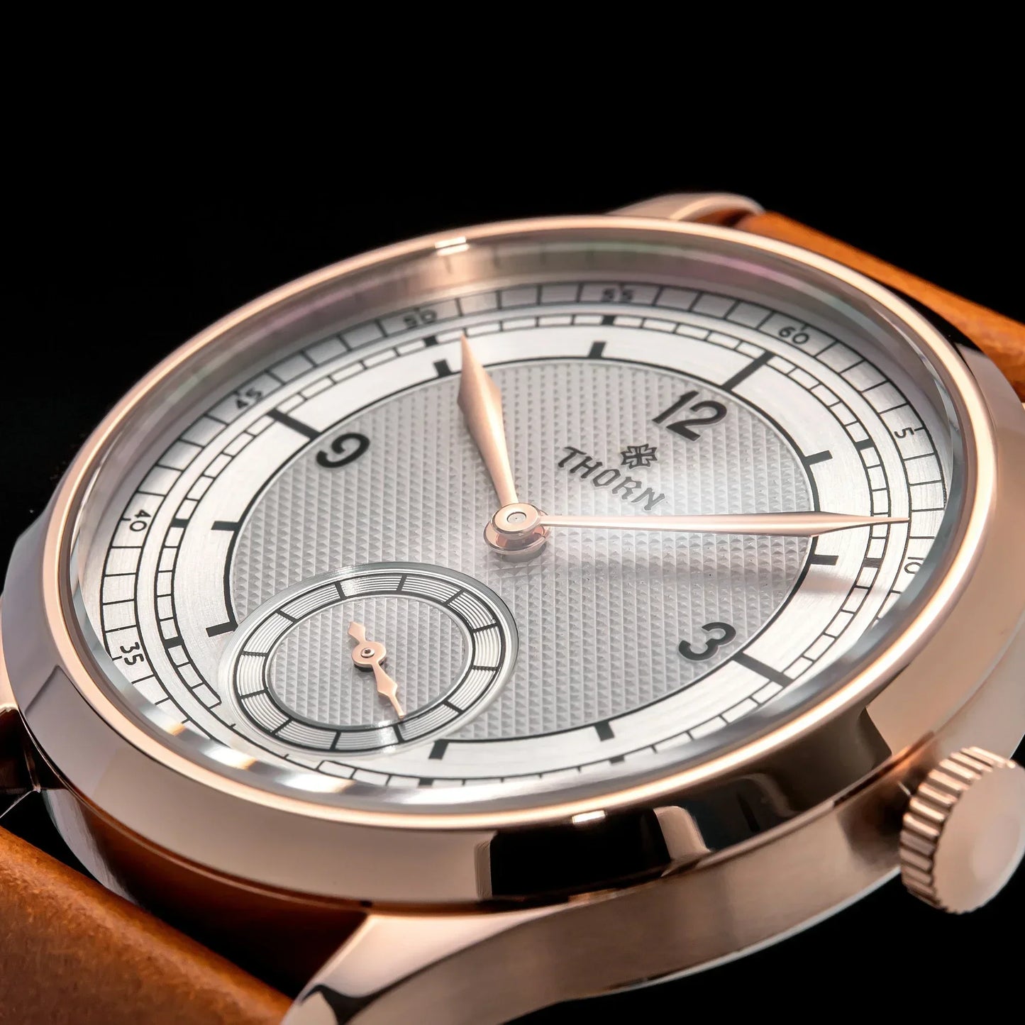 THORN T001 Quartz Watch 316L Stainless Steel Sapphire Crystal Waterproof Grilled Blue Hands Fashion Business Men Women Watch