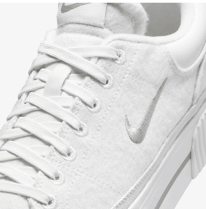 Ténis de skate com plataforma Nike Authentic Legacy Lift para mulher FZ2606-100