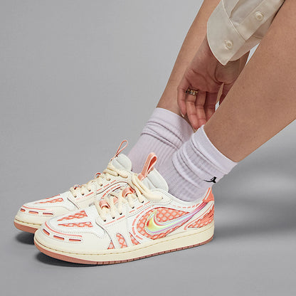 Nike Original JORDAN Damen-Sportschuhe im klassischen Modestil mit Polsterung HQ2186-180