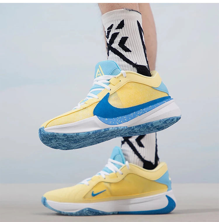 Ténis de basquetebol Nike Authentic ZOOM FREAK 5 EP para homem DX4996-700