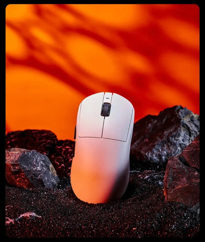 Rato Gaming Bluetooth Sem Fios ATK Dragonfly A9, Design Ergonómico, Resposta Rápida, PAW3950 Ultra, 800mAh, Leve, 8KHz, eSports