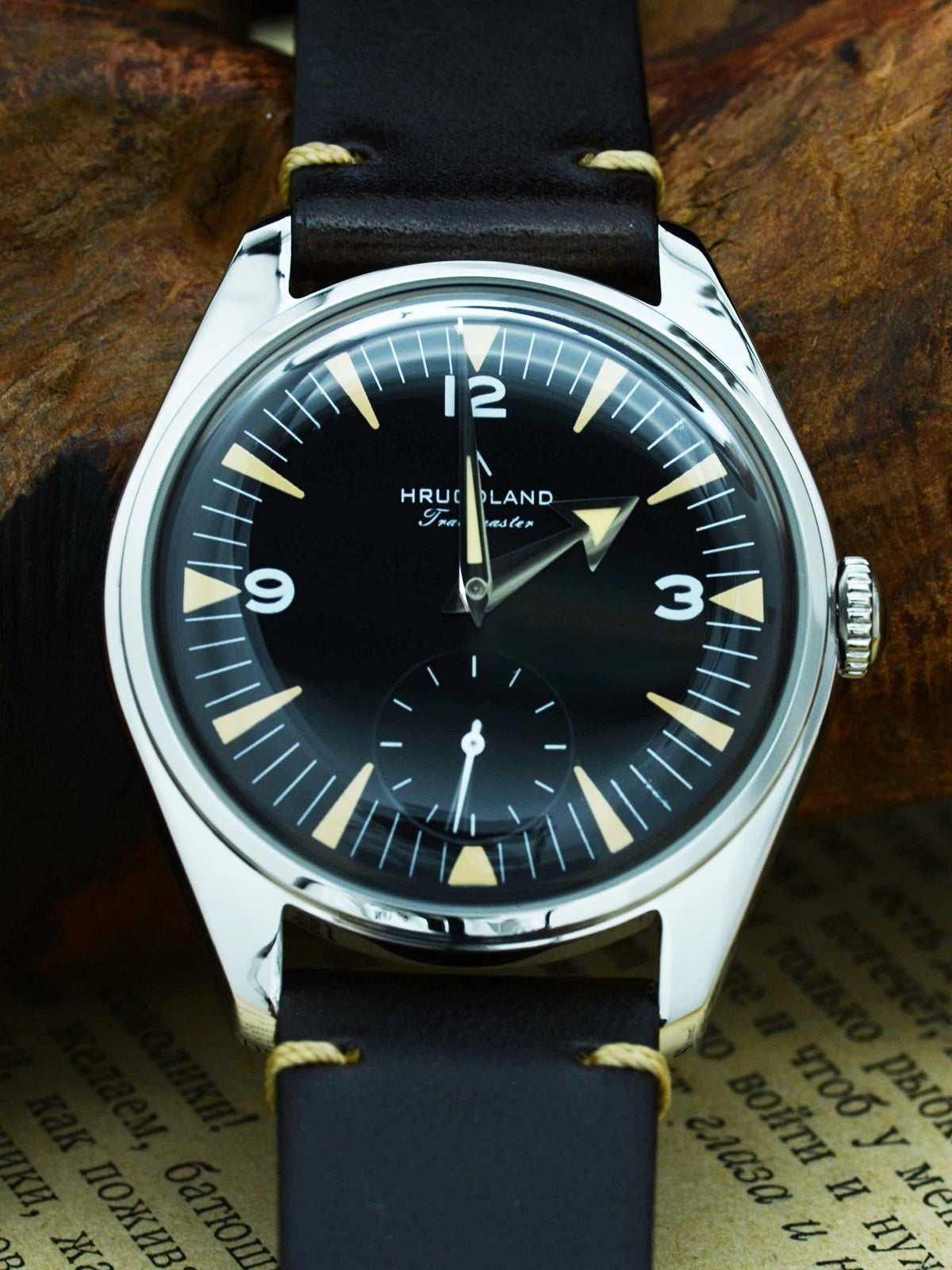 Hruodland F033 Retro Classic Quartz Men's Watches VD78 Movement Stainless Steel Black Brown Leather Strap Wristwatches