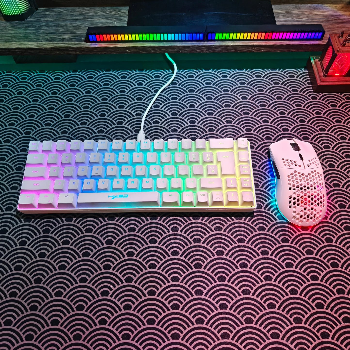 Conjunto gaming portátil HXSJ 60% RGB de teclado y ratón: teclado de membrana con cable de 68 teclas y ratón inalámbrico ligero de 3 modos para PC y Mac