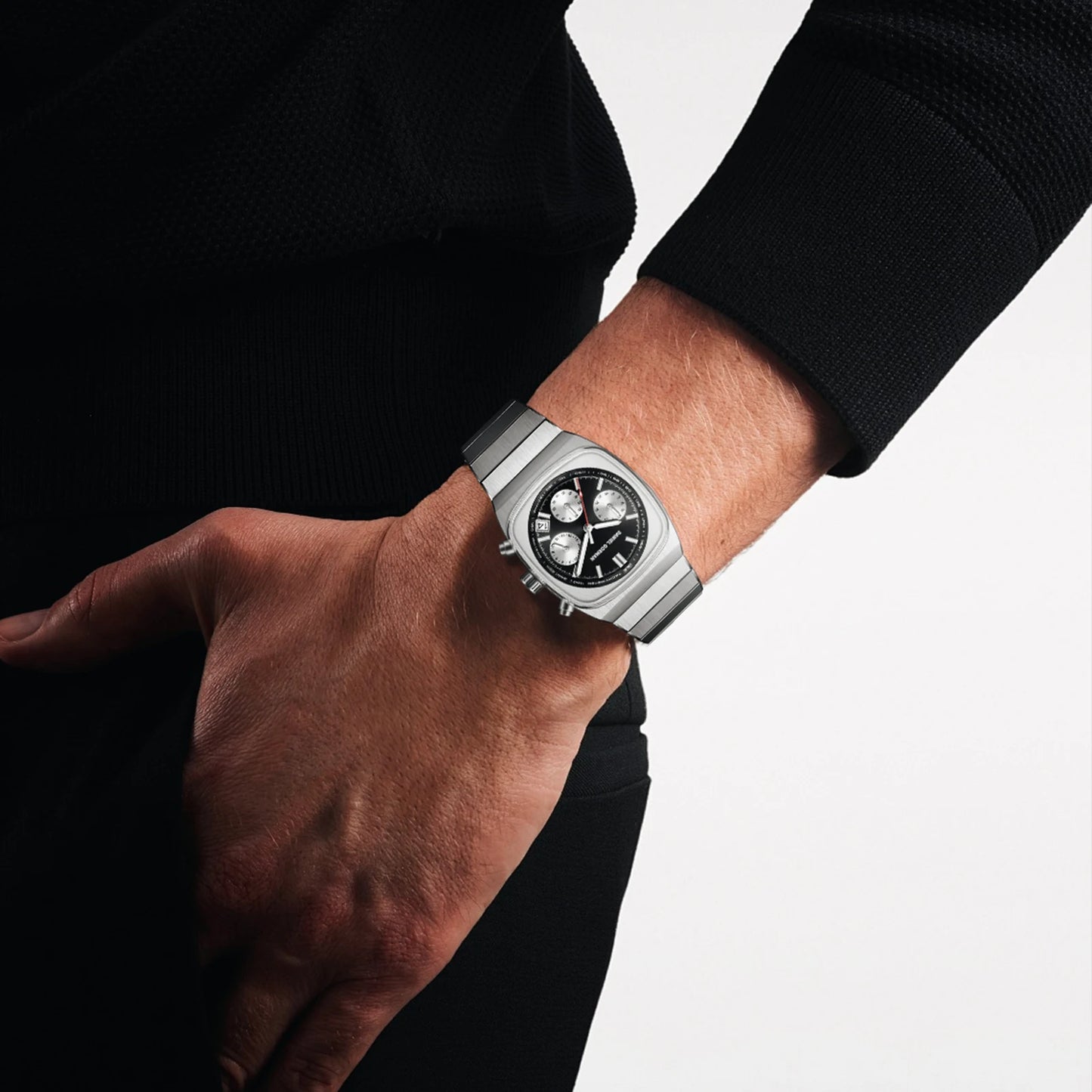 DG9008 Men's Watch, Original Fashion Brand Quartz Waterproof Luminous Watch with Three Small Dials and Moon Phase