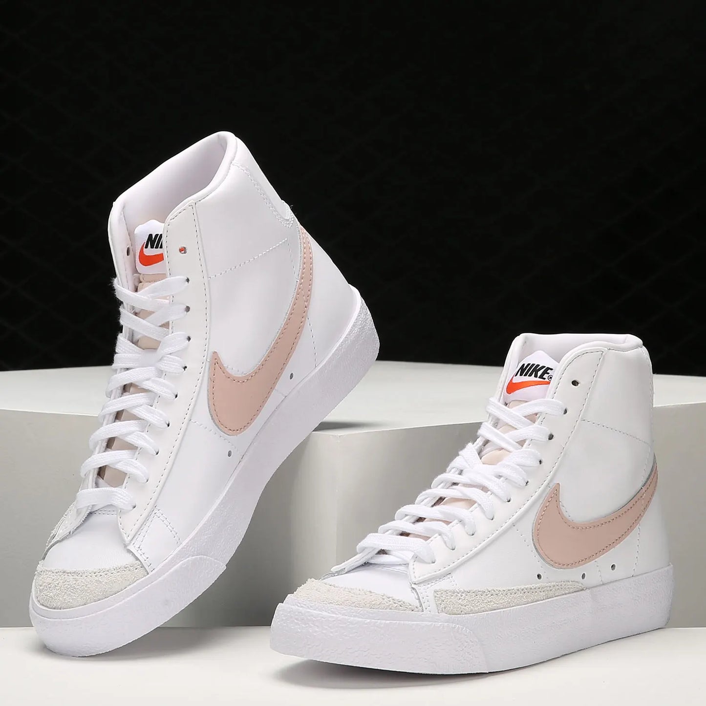 Nike Genuine Blazer Pioneer Damen-Mid-Top-Freizeit-Sneaker CZ1055-118
