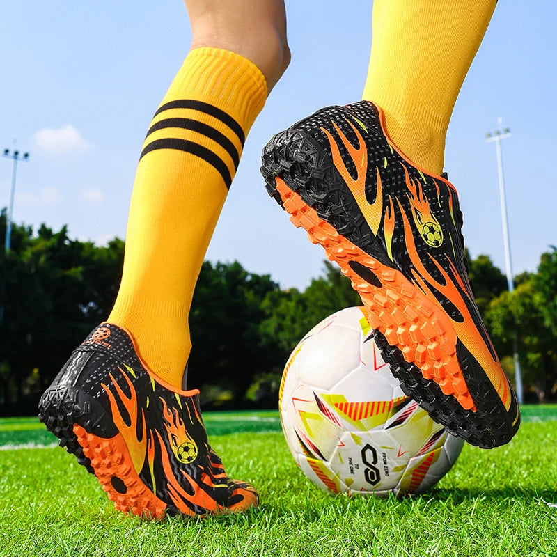 New Men Soccer Shoes Professional Football Boots Sneakers Comfortable Outdoor Match Boys Non-Slip Sports Shoes Unisex.