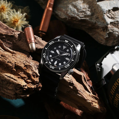 【Escapement Time】Quartz 2S60 Movement Diver Water Sapphire Ceramic Bezel BGW9 300M Waterproof The battery lasts for ten years