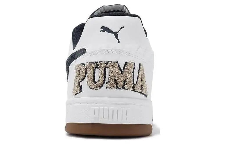 Baskets Puma Caven 2.0 Retro Club, modèle Club, couleur blanc et bleu marine, Prairie Tan, 395082-01.