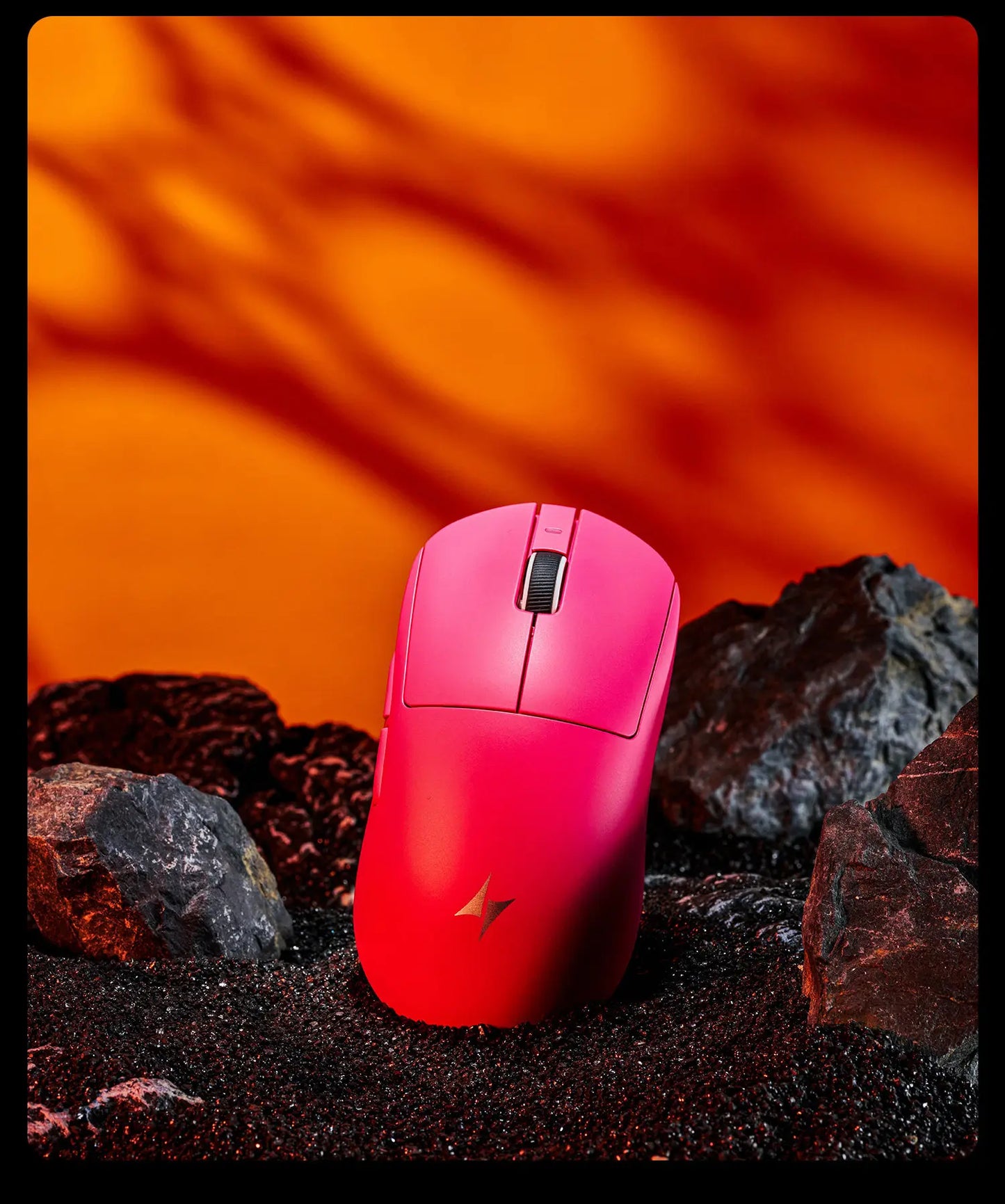 Mouse gaming wireless ATK A9 con tecnologia NearLink, ergonomico, PAW3395, tri-mode Bluetooth a bassa latenza, mouse esports per PC
