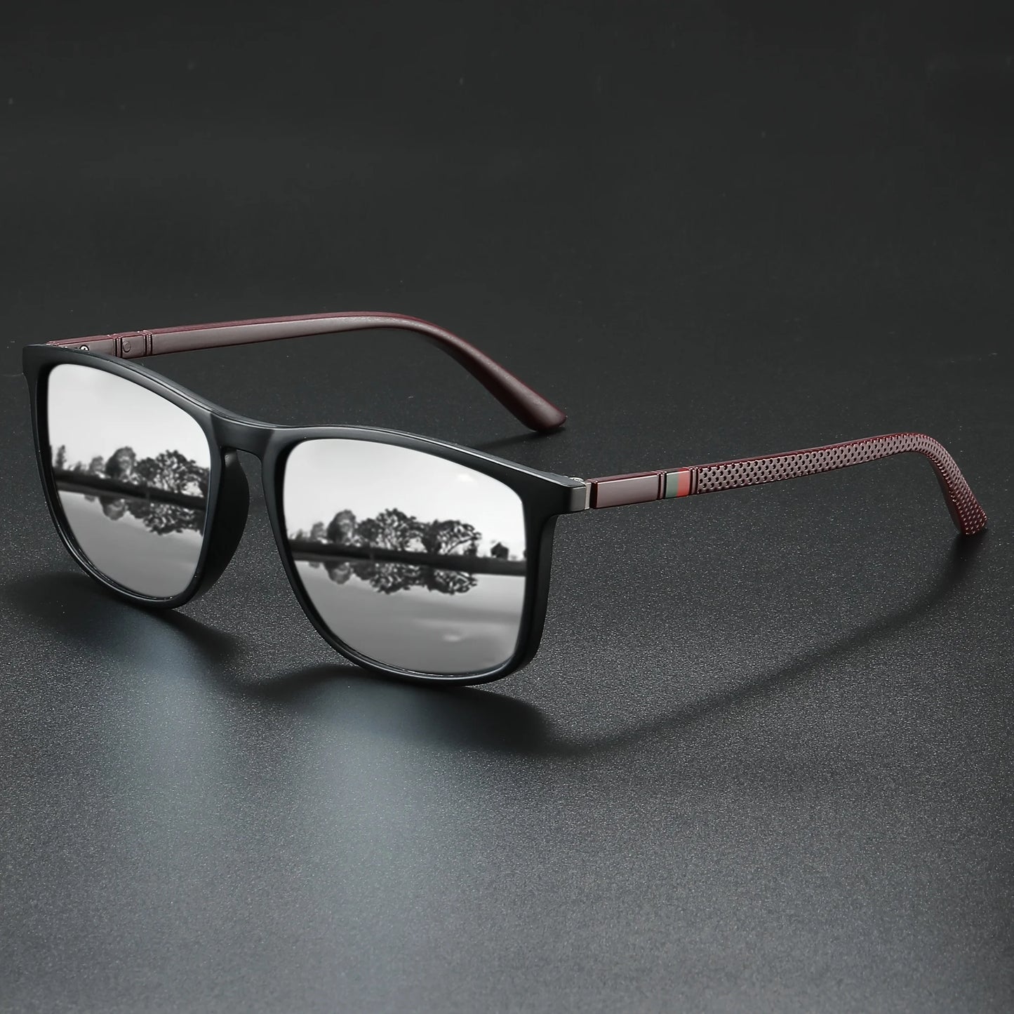 Classic Fashion Square Sunglasses - Lightweight Frame with Red/Green Stripe Temples, UV400 for Travel & Daily Wear