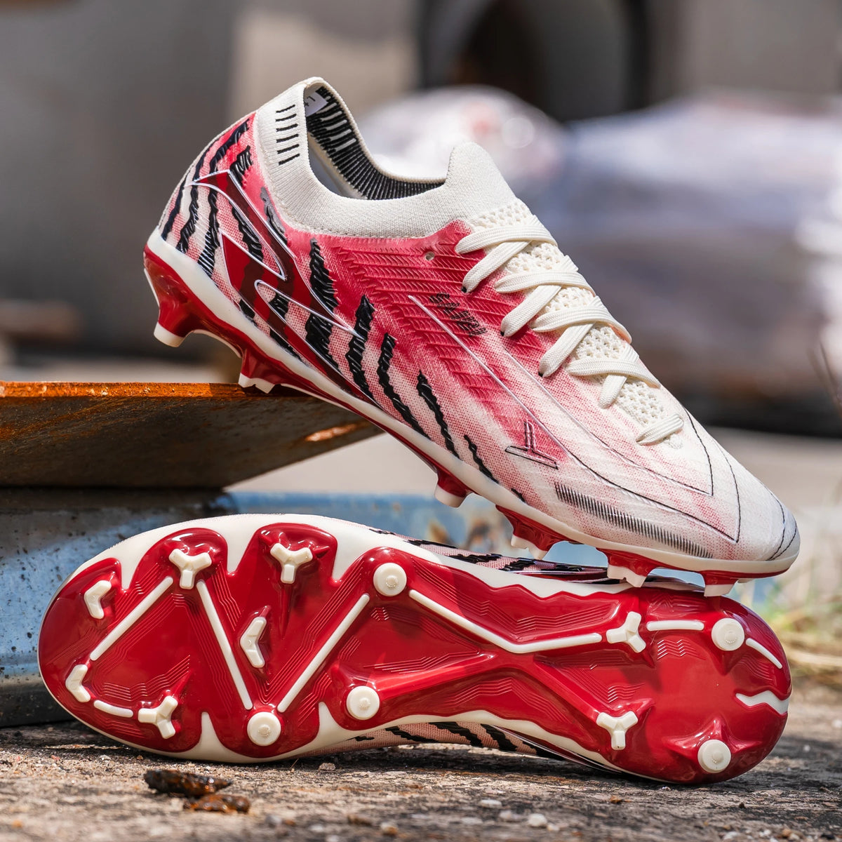 Chaussures de football unisexes pour hommes, modèle AG FG, avec tige en polyuréthane résistant et crampons en caoutchouc robustes, idéales pour les matchs de football en extérieur, sur gazon et pour les activités sporti