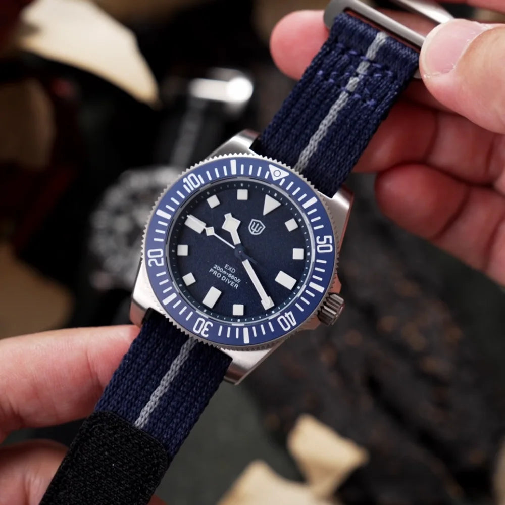 Watchdives EXD 40Mm Titanium Dive Watch Men's VH31 Sweep Quartz Watches 200 Waterproof AR Sapphire BGW9 Luminous 316L Wristwatch