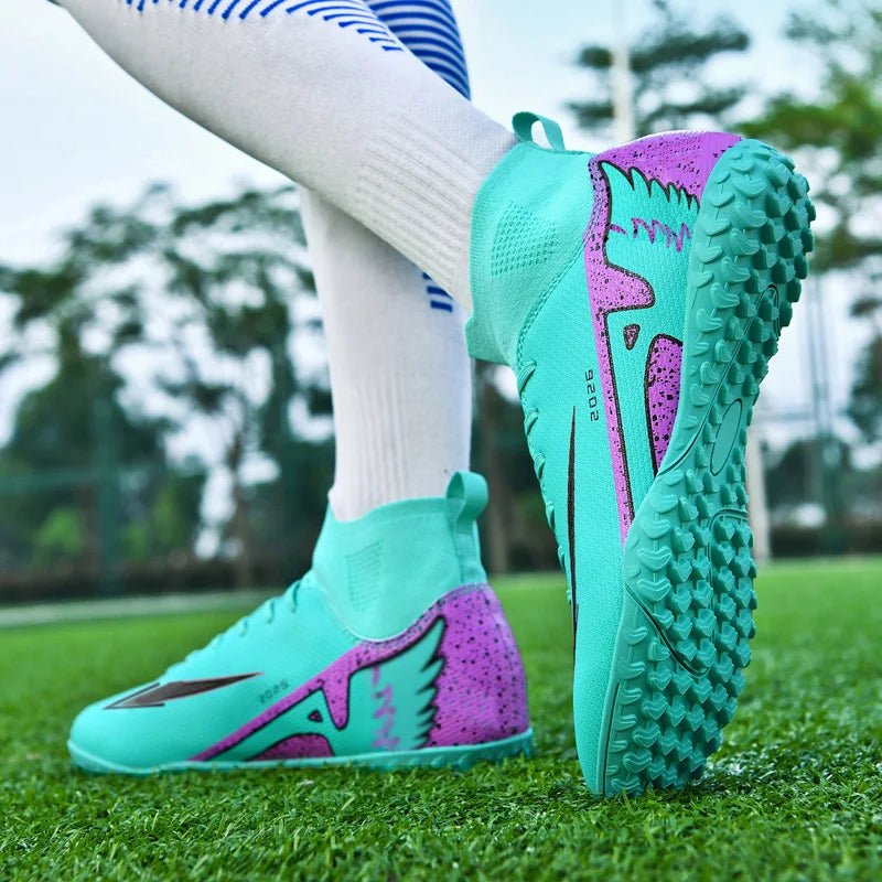 Nouvelles chaussures de football pour hommes, chaussures de soccer de haute qualité pour l'extérieur, chaussures de sport ultralégères pour l'intérieur, chaussures de sport antidérapantes à cheville haute, chaussures d