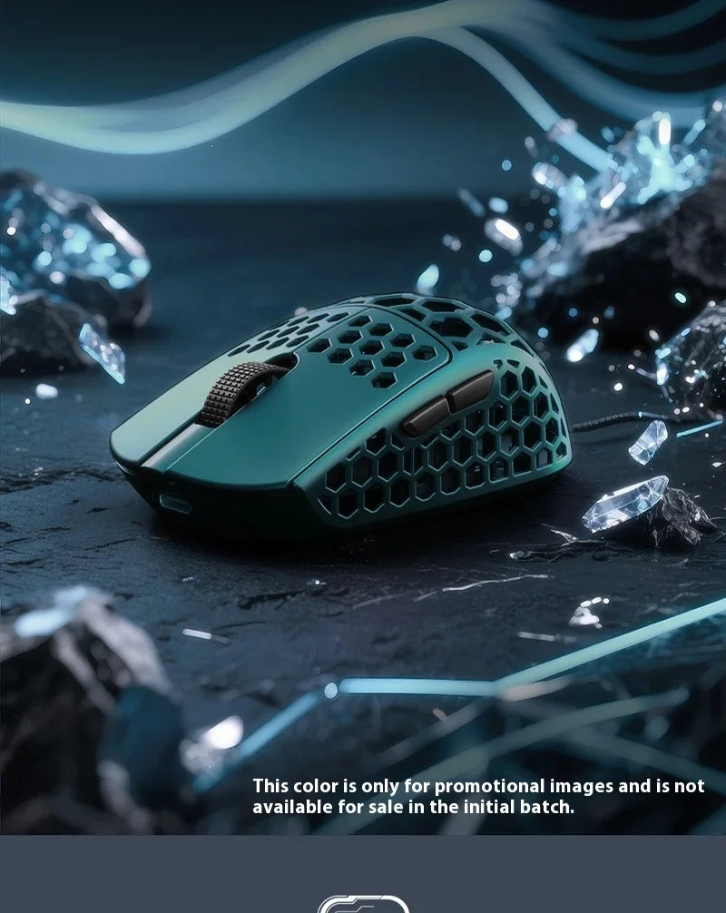 Darmoshark M5 Air Forged Carbon Fiber Gaming Mouse Wireless 8K Macro Mouse 30KDPI Finger Grip Small Hand Mice 30g Lightweight