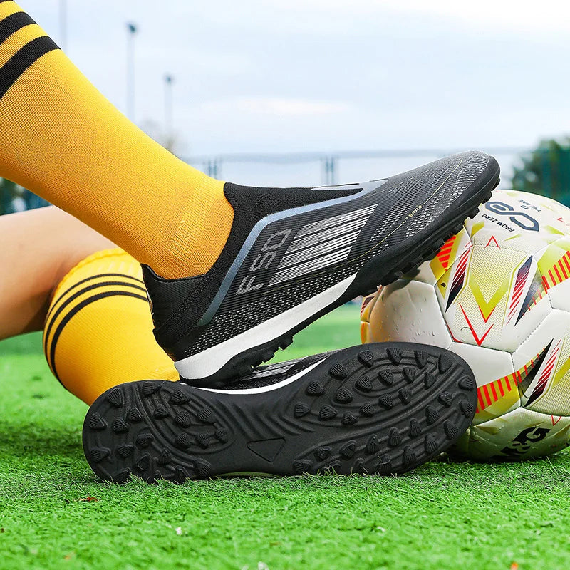 New Men's Football Boots Turf Comfortable Soccer Shoes Sport FG Grass Cleats Futsal Non-Slip Outdoor Adult Ultralight Non-Slip