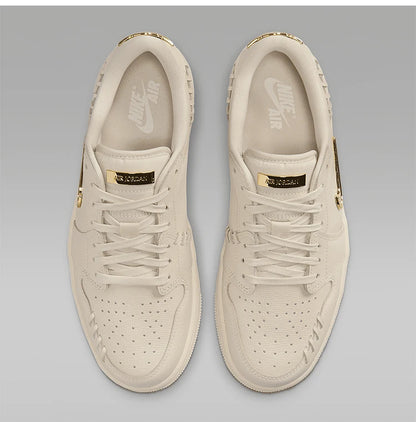 Ténis Nike Authentic Air Jordan 1 MM Low Small Gold Hook para mulher FN5032-200