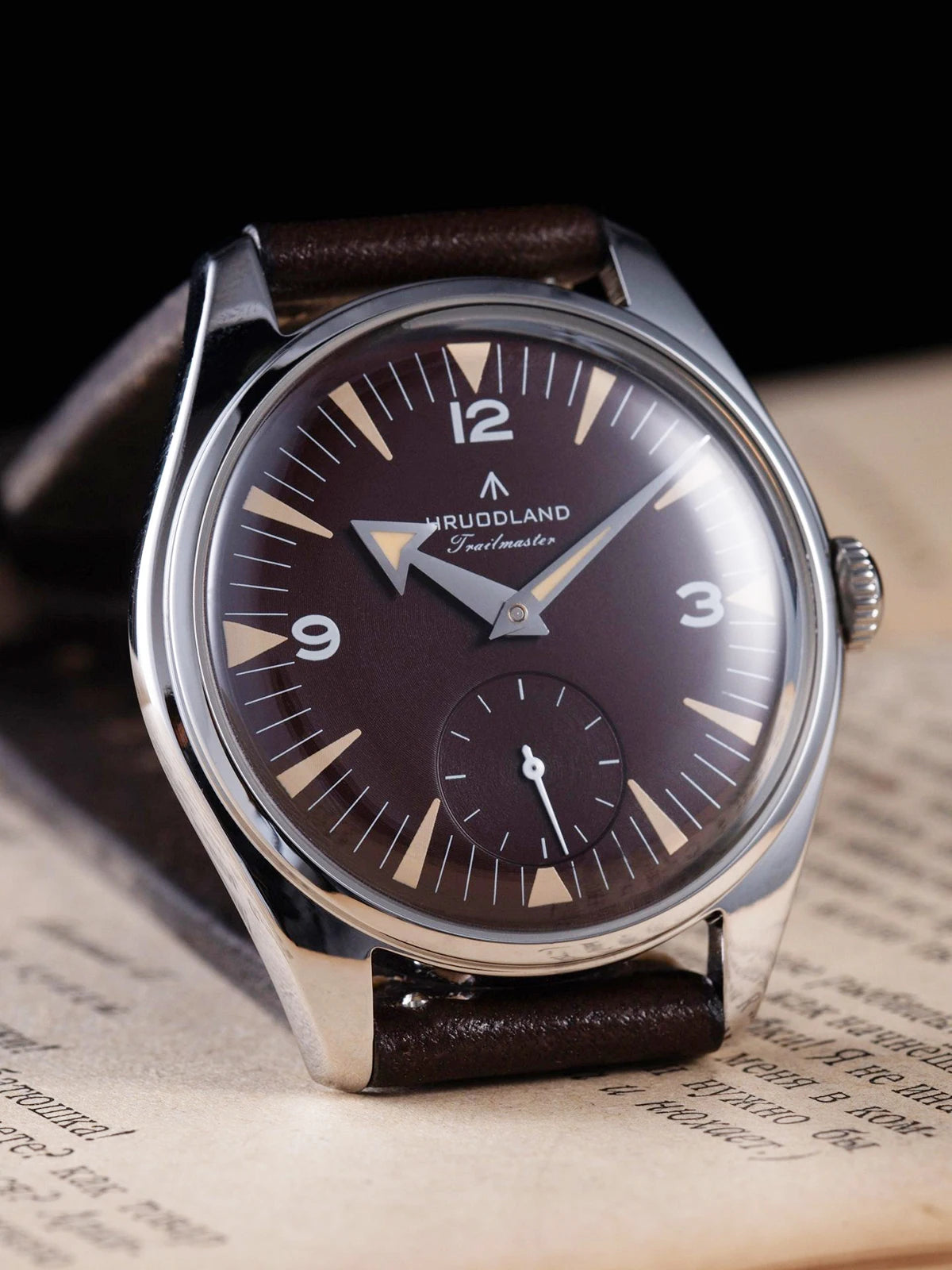 Hruodland F033 Retro Classic Quartz Men's Watches VD78 Movement Stainless Steel Black Brown Leather Strap Wristwatches