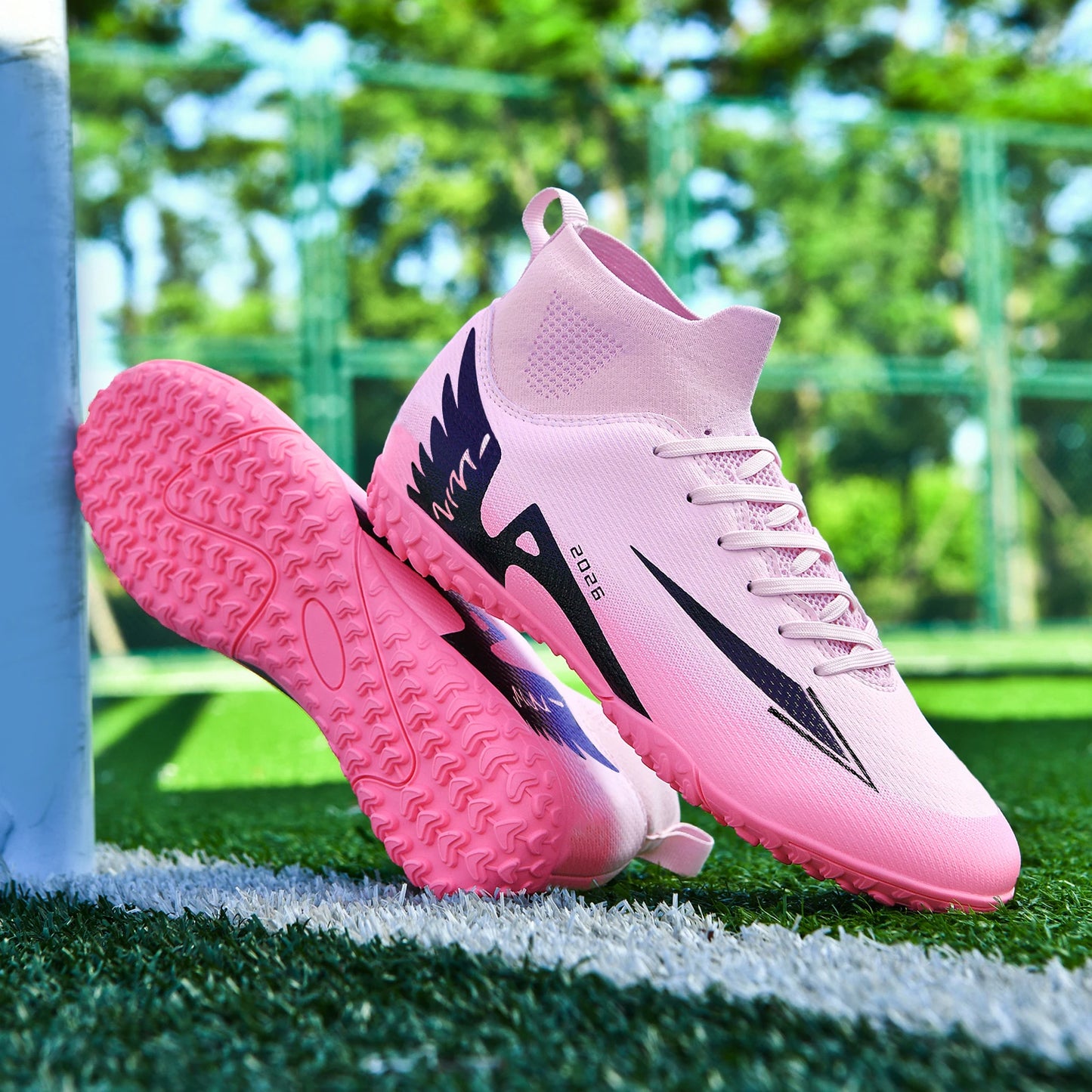 Professional Football Boots Men's Soccer Shoes Adult Society Football Cleats Ultralight Training Soccer Outdoor Sports Sneakers
