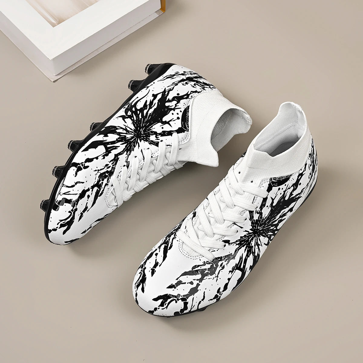 Chaussures de football pour hommes, crampons AG FG, semelles en PU absorbant les chocs et antidérapantes, pour adultes, idéales pour les entraînements de football en extérieur et les séances d’entraînement à haute in