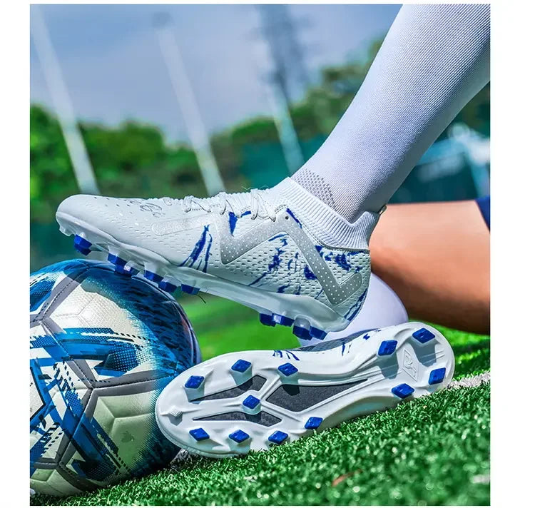Botas de fútbol oversize para jóvenes y niños, diseño cómodo y flexible, rendimiento estable antideslizante para deportes al aire libre en campo