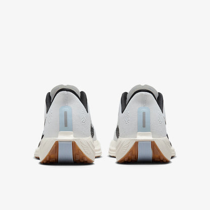 Ténis de corrida Nike Authentic Pegasus Plus para mulher, em malha, FQ7261-102