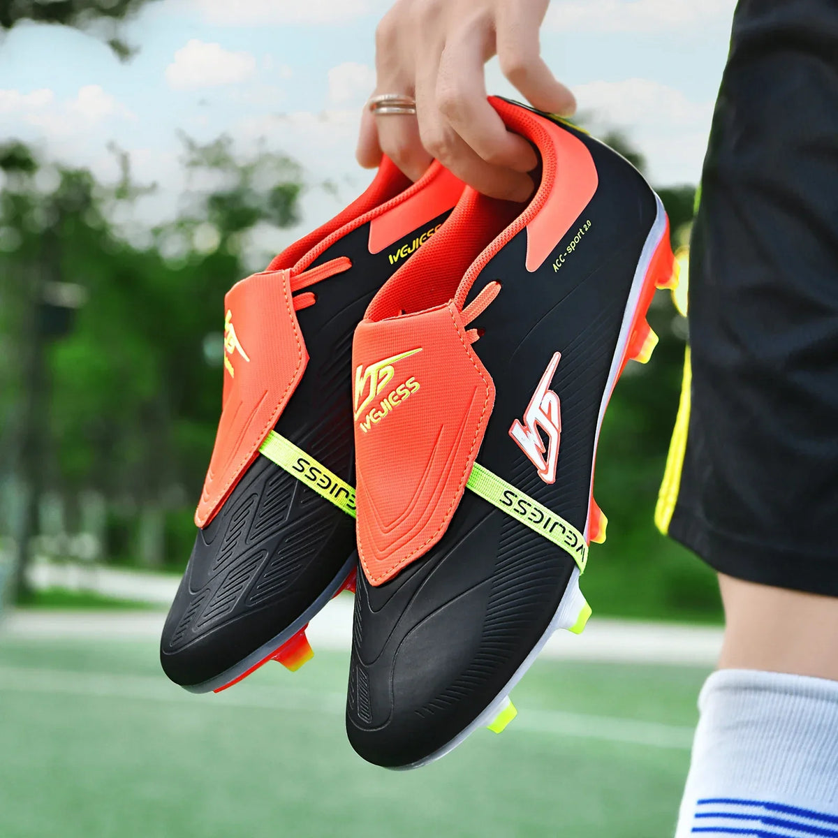 Chaussures de futsal professionnelles unisexes, très vendues, ultra-légères, TF/FG, chaussures de football de haute qualité, crampons, nouvelles chaussures de football pour femmes et hommes