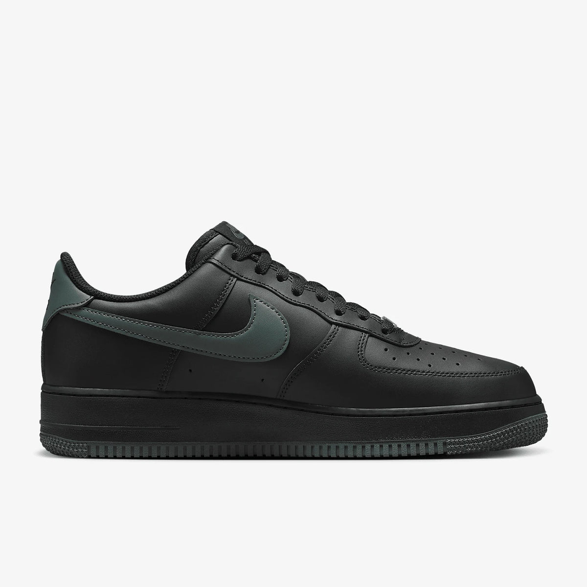 Ténis Nike Air Force 1 07 Originais para Homem FJ4146-001