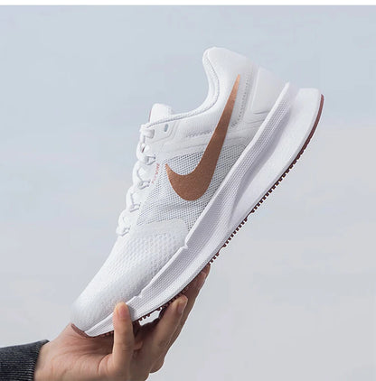 Nike Original W Nike Run Swift 3 Damen-Laufschuhe, atmungsaktiv, DR2698-105