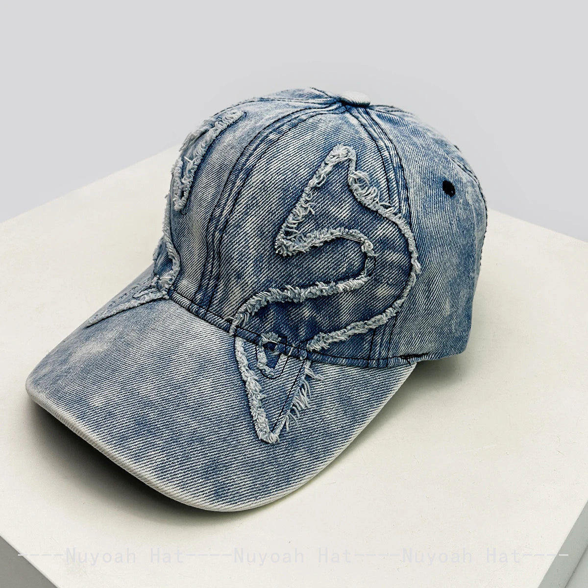 New Men Women Personal Embroidered Wing Double-edged Blade Baseball Hats Sunshade Distress Versatile Street Peaked Caps Fashion