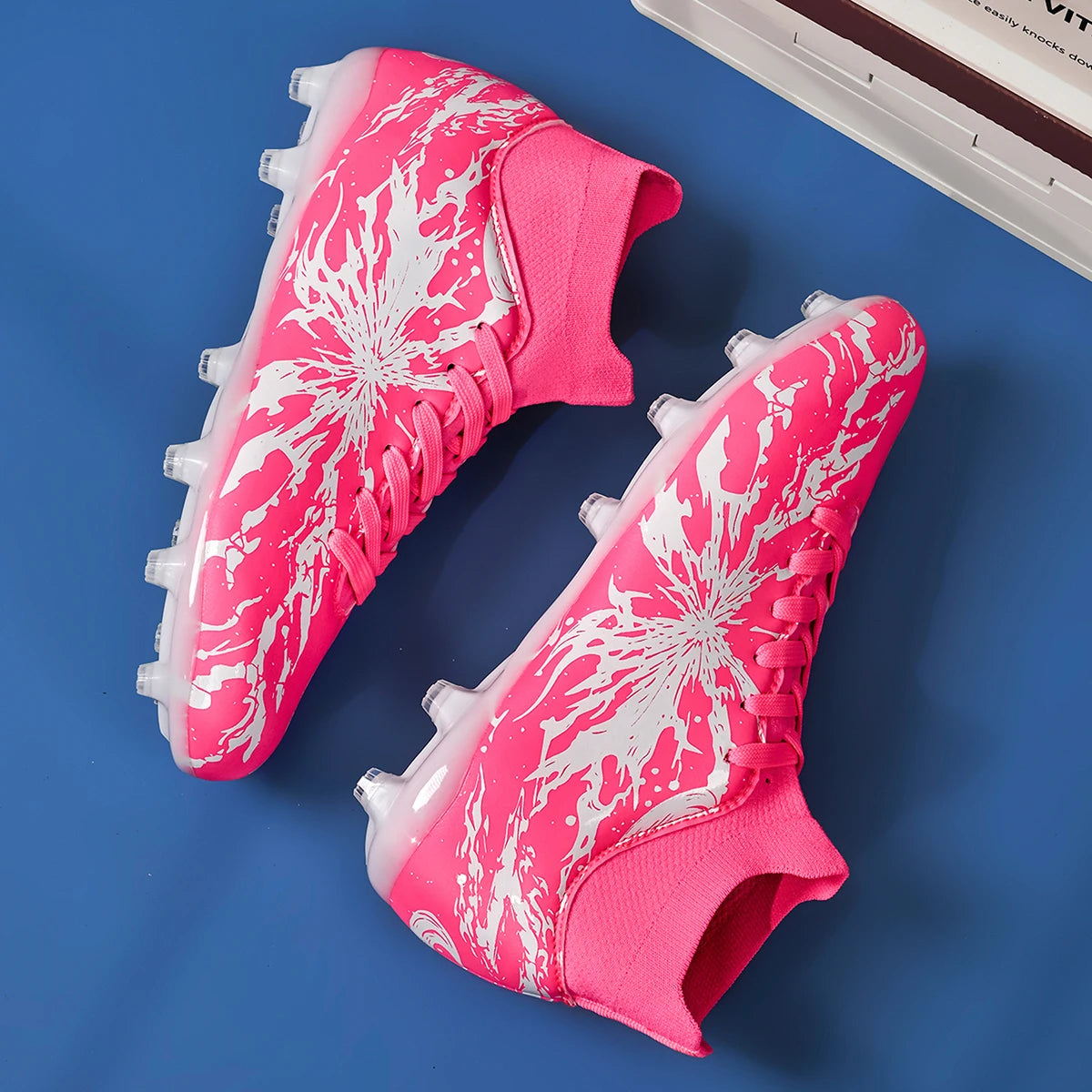 Chaussures de football pour hommes et femmes, crampons AG/FG, crampons longs en TPU stables, chaussures de football pour terrain en herbe, tige en PU de qualité supérieure, chaussures d'entraînement