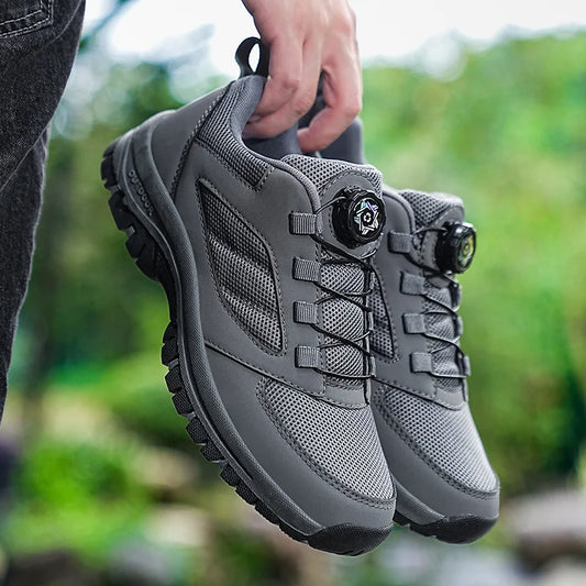 Sapatilhas masculinas elegantes com fivela rotativa, botas de caminhada em cor lisa, confortáveis, antiderrapantes e desportivas, sapatos de couro para homem em tamanhos grandes