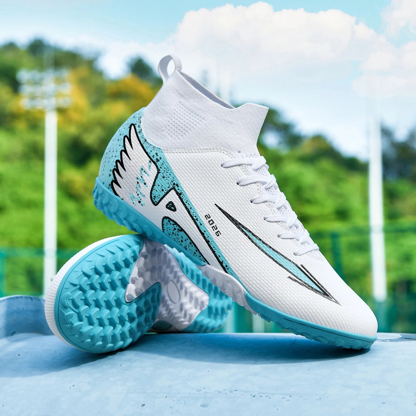 Professional Football Boots Men's Soccer Shoes Adult Society Football Cleats Ultralight Training Soccer Outdoor Sports Sneakers