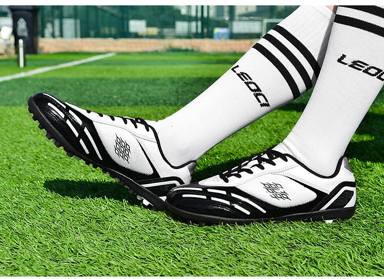 Soccer Shoes Men Turf Football Boots Fashion Firm Ground Studs Anti-Slip Boy Sneakers Original Outdoor Field Training Trainers