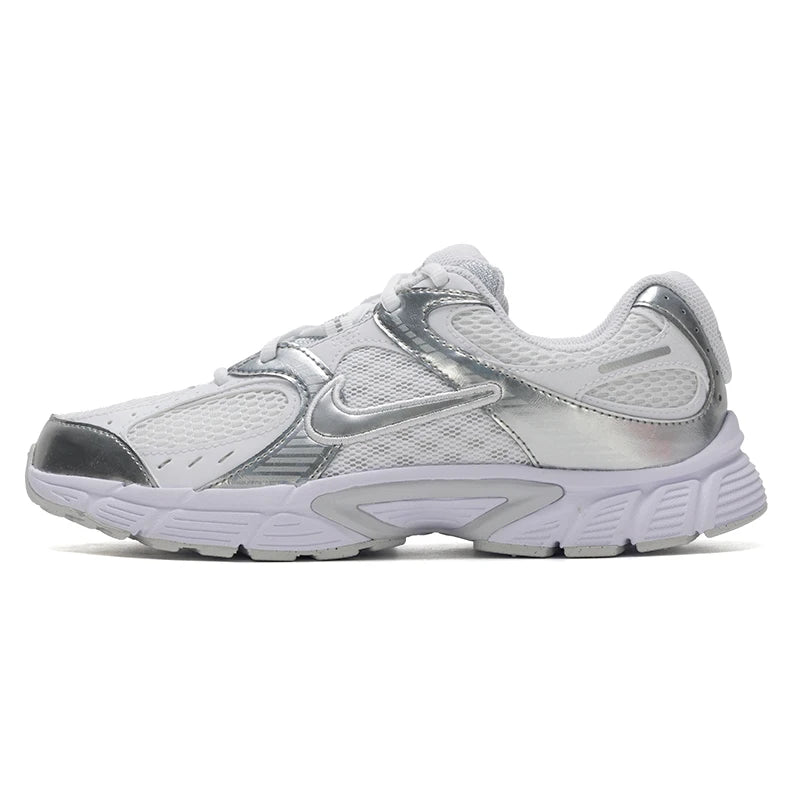 Nike Women's V5 Rnr (GS) Casual Shoes for Teenagers, Lightweight, Comfortable, Cushioned Running Shoes HQ6411-103