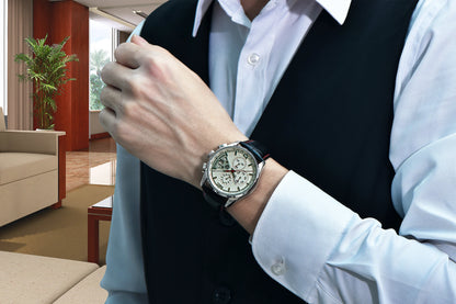 PAGANI DESIGN 2026 New Men's Quartz Watch Hardlex Crystal 50M Water Resistance Calendar Luminous Leather Strap Model PD3306