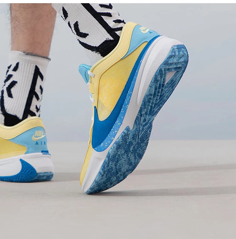 Ténis de basquetebol Nike Authentic ZOOM FREAK 5 EP para homem DX4996-700