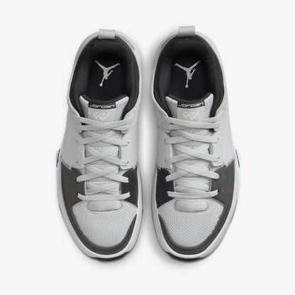 Nike hivatalos, eredeti JORDAN férfi retro párnázott Rebound kosárlabdacipő HF0452-001