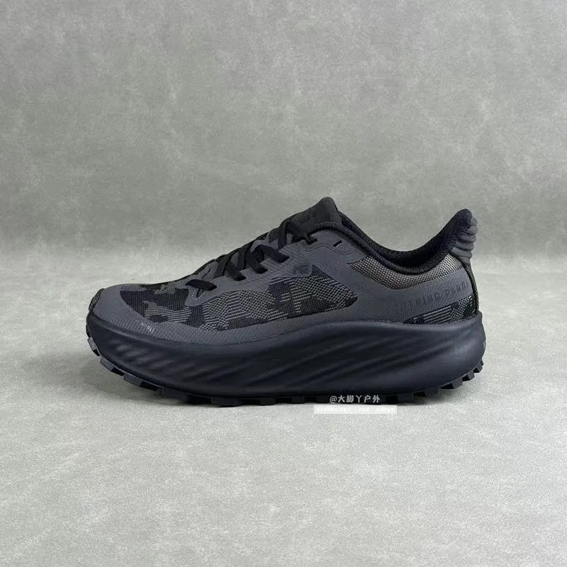 Classic Brand Trail Running Shoes Men Women Anti Slip Sport Shoe Unisex Anti Slip Outdoor Walking Shoe Couples Designer Sneakers